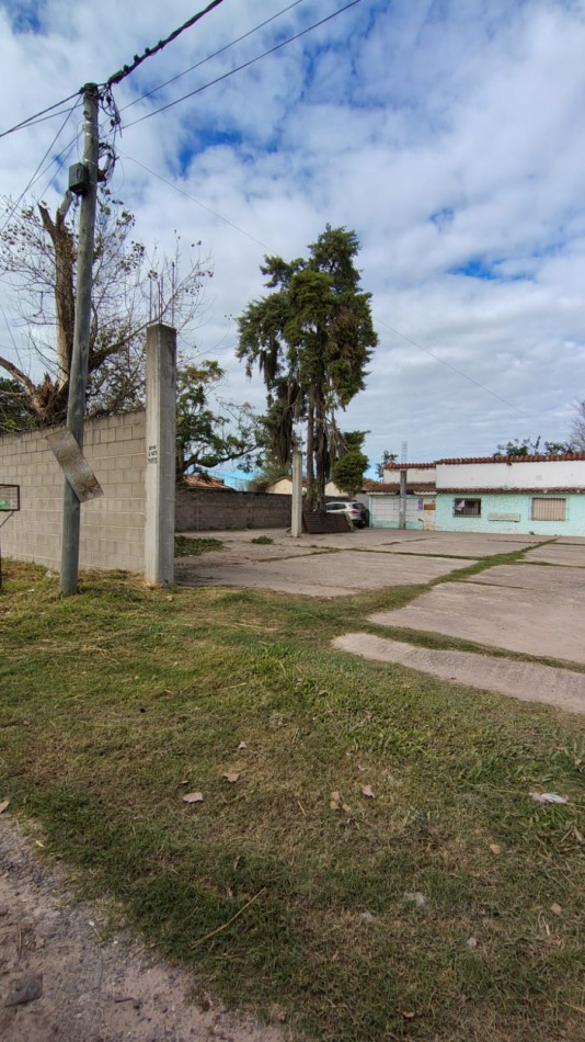 GRAN TERRENO + CASA 4 DORM A METROS AUTOVIA 19