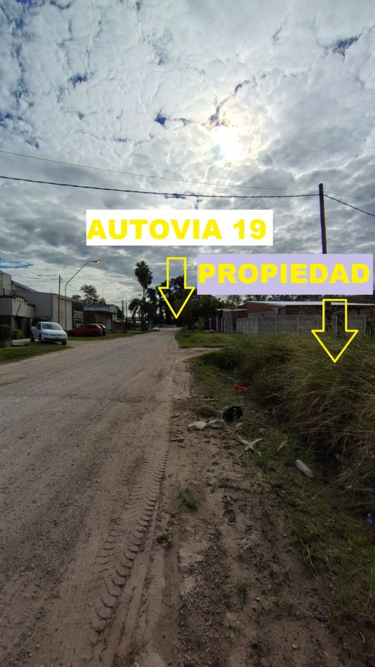 GRAN TERRENO + CASA 4 DORM A METROS AUTOVIA 19