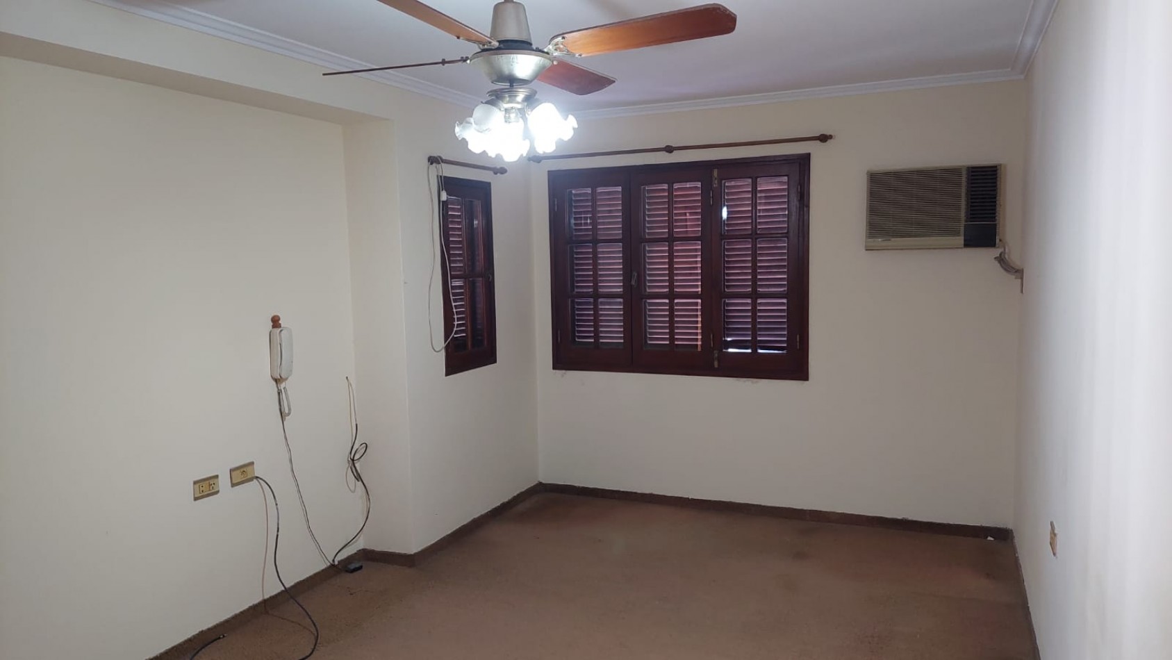 Casa Chalet con Piscina a la venta en Santo Tome