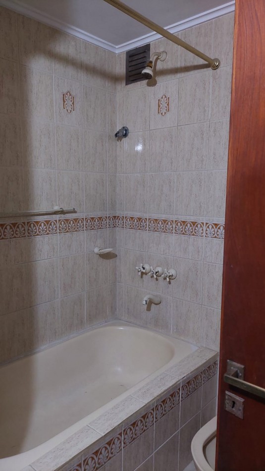 Casa Chalet con Piscina a la venta en Santo Tome