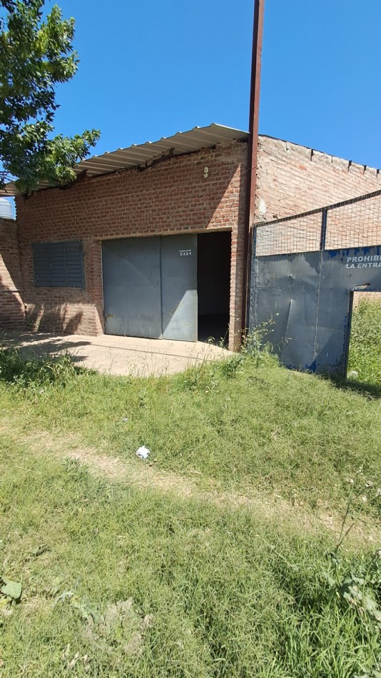 Galpon al frente con oficina y baño