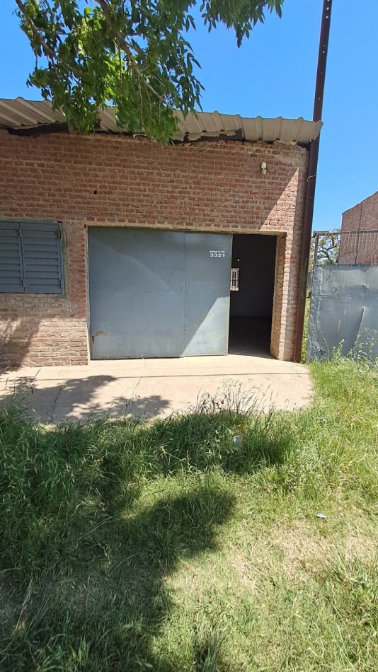 Galpon al frente con oficina y baño