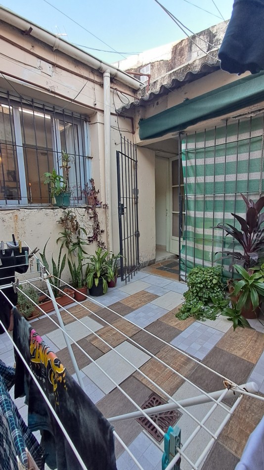CASA EN BARRIO CANDIOTI SUR 2 DORM.