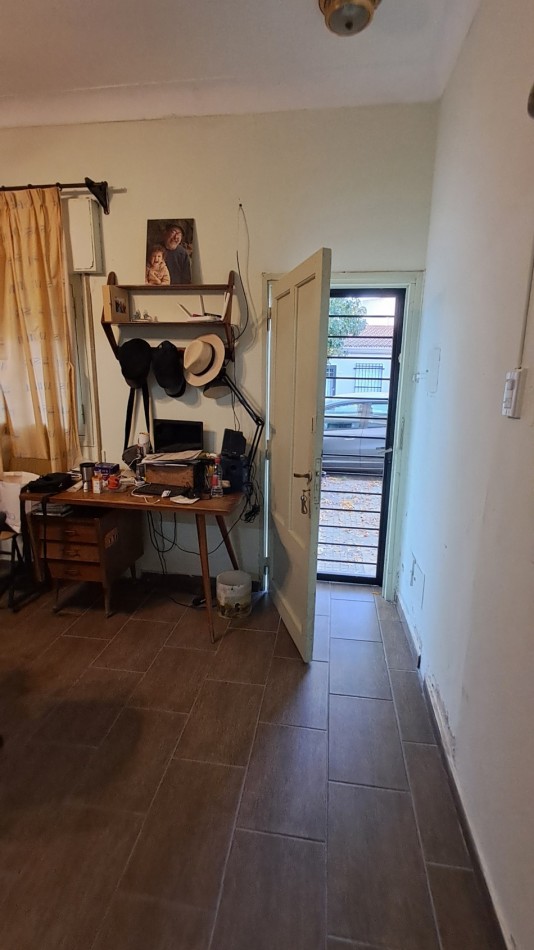 CASA EN BARRIO CANDIOTI SUR 2 DORM.