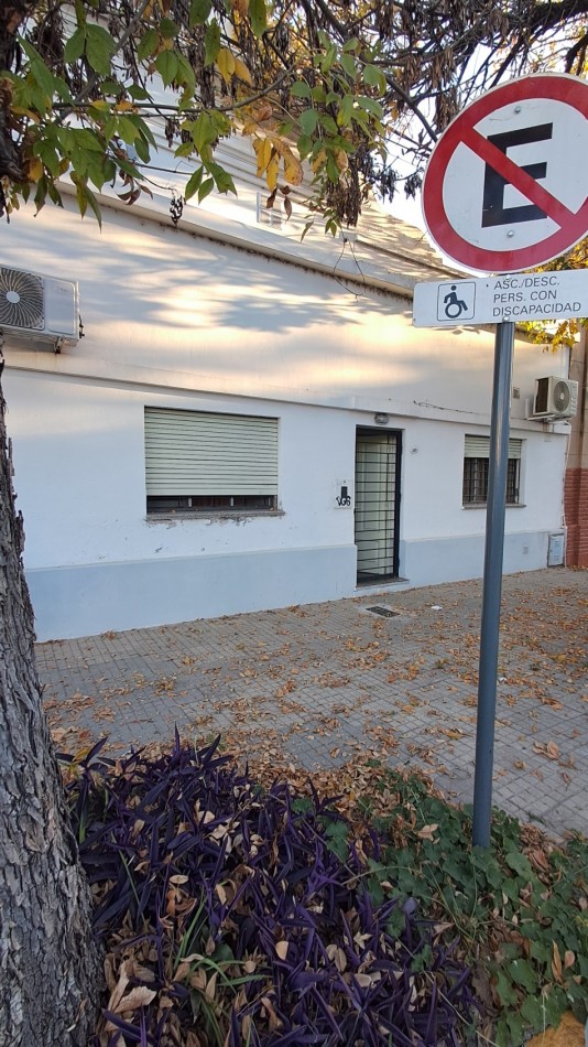 CASA EN BARRIO CANDIOTI SUR 2 DORM.