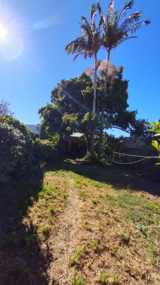 Casa gran terreno ideal desarrollo Zona Jerarquicos