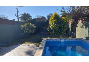 Casa Chalet con Piscina a la venta en Santo Tome